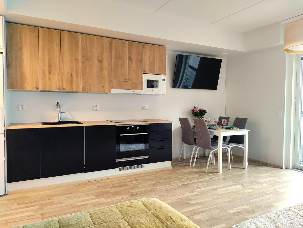 Fully Equipped New Apartment With Free Parking Тампере Екстер'єр фото